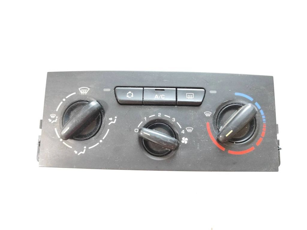 Peugeot 207 1.4HDI 2009 AC Climate control unit module 69910004