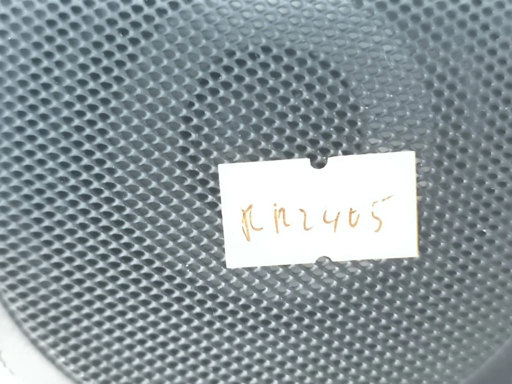 BMW 3 E46 328i 2000 front door speaker 65138368237