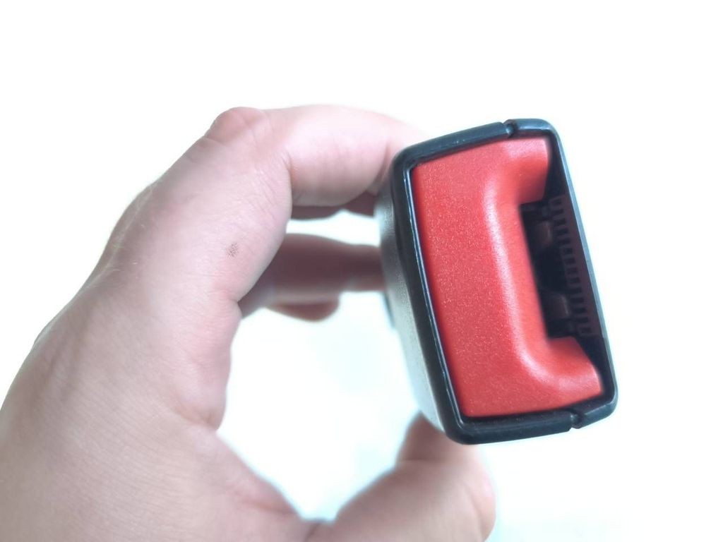 BMW X5 E70 2007 Rear seat belt buckle 7161640