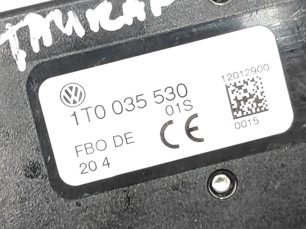 Volkswagen Touran I 2006 Radio Aerial antenna amplifier module 1T0035530