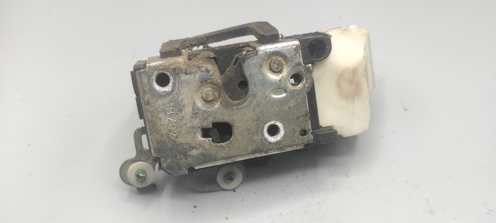 Alfa Romeo GT 1.9JTD 110kW Diesel 2005 LHD Front Left Door Lock B792