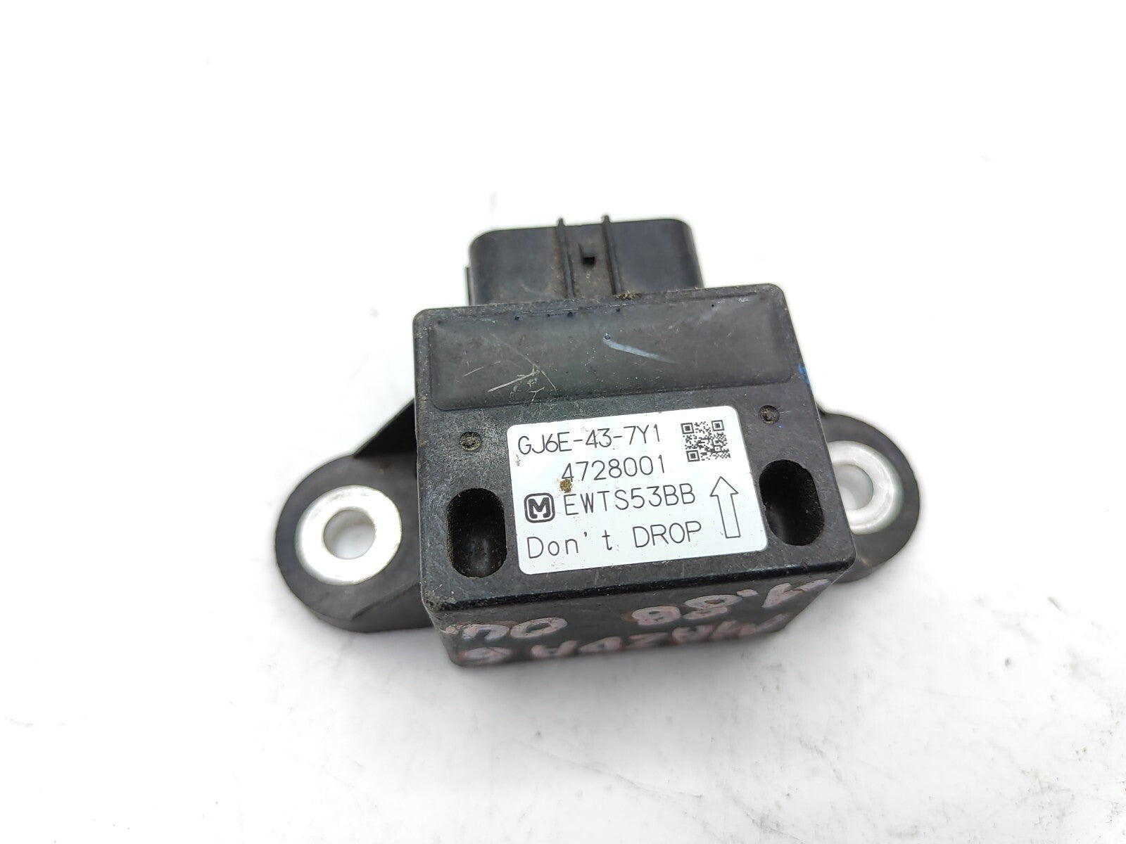 Mazda 6 2.0D 100kW 2003 ESP Sensor Module GJ6E437Y1