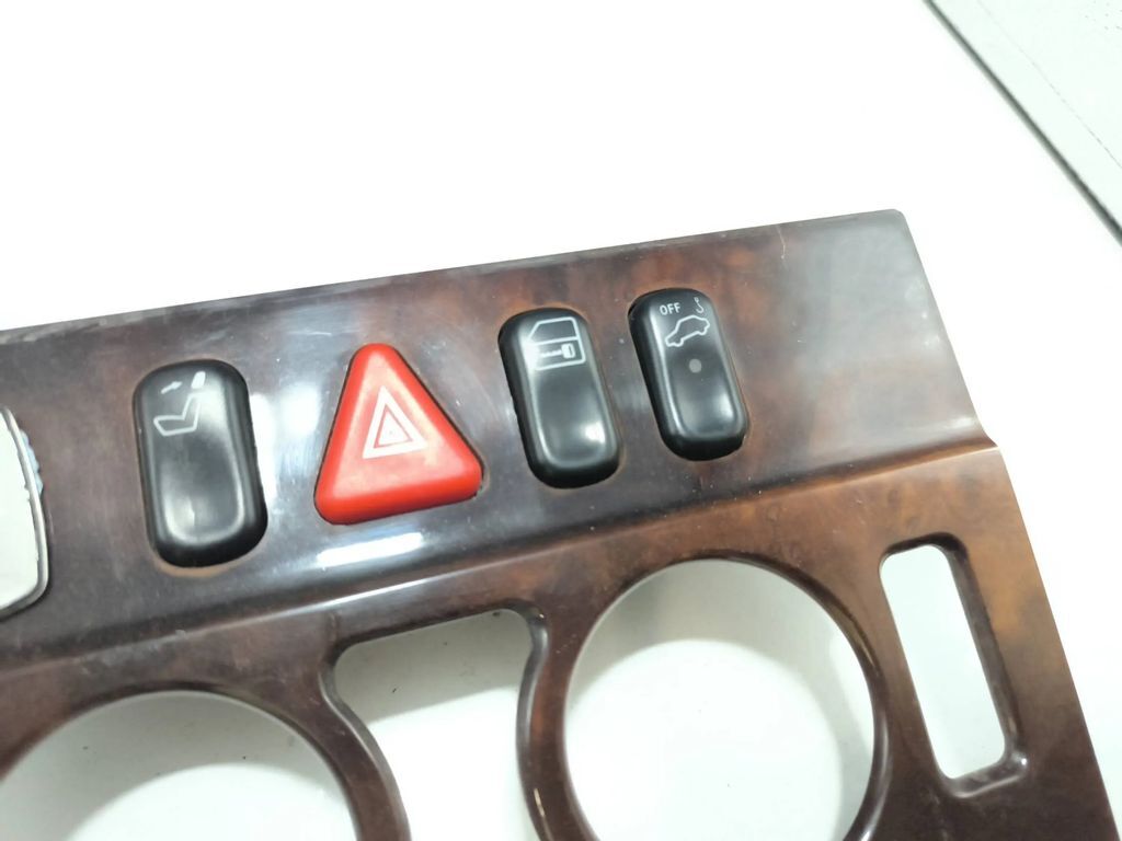 Mercedes-Benz E W210 1996 AC heater control trim A2106830308