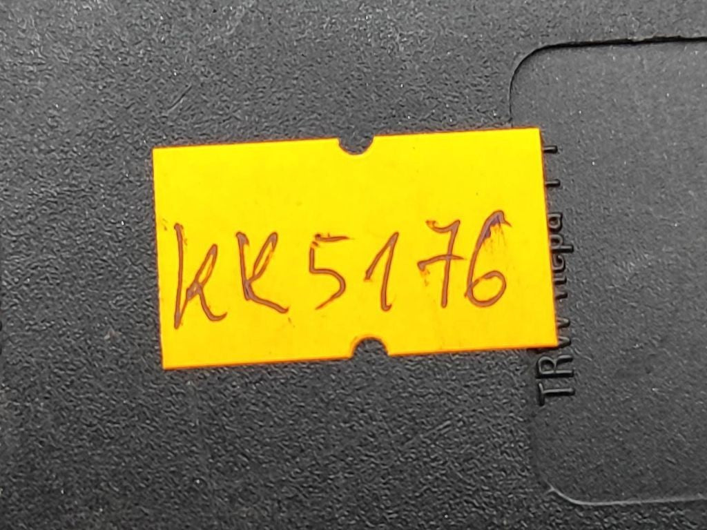 Mercedes-Benz E W210 2000 Middle belt buckle 2108600669