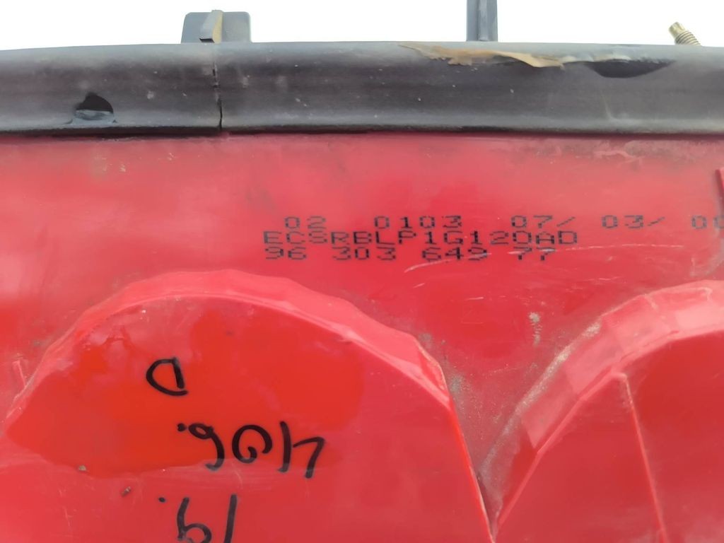 Peugeot 406 2002 rear right tail light lamp 9630364977