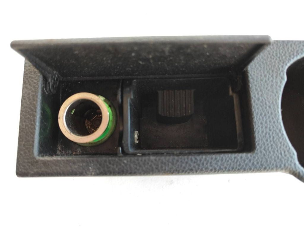 Ford Mondeo Mk III 2002 ashtray insert 1S7XF04788AF