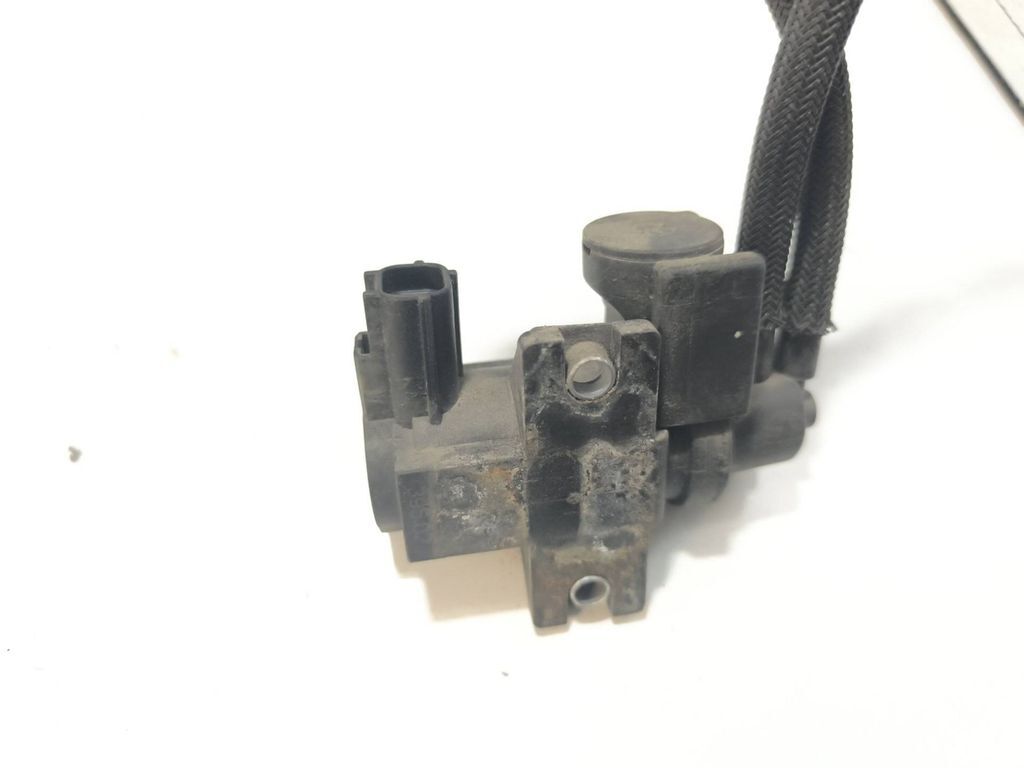 Toyota Avensis T250 Diesel 2006 Turbo solenoid valve 258190R011