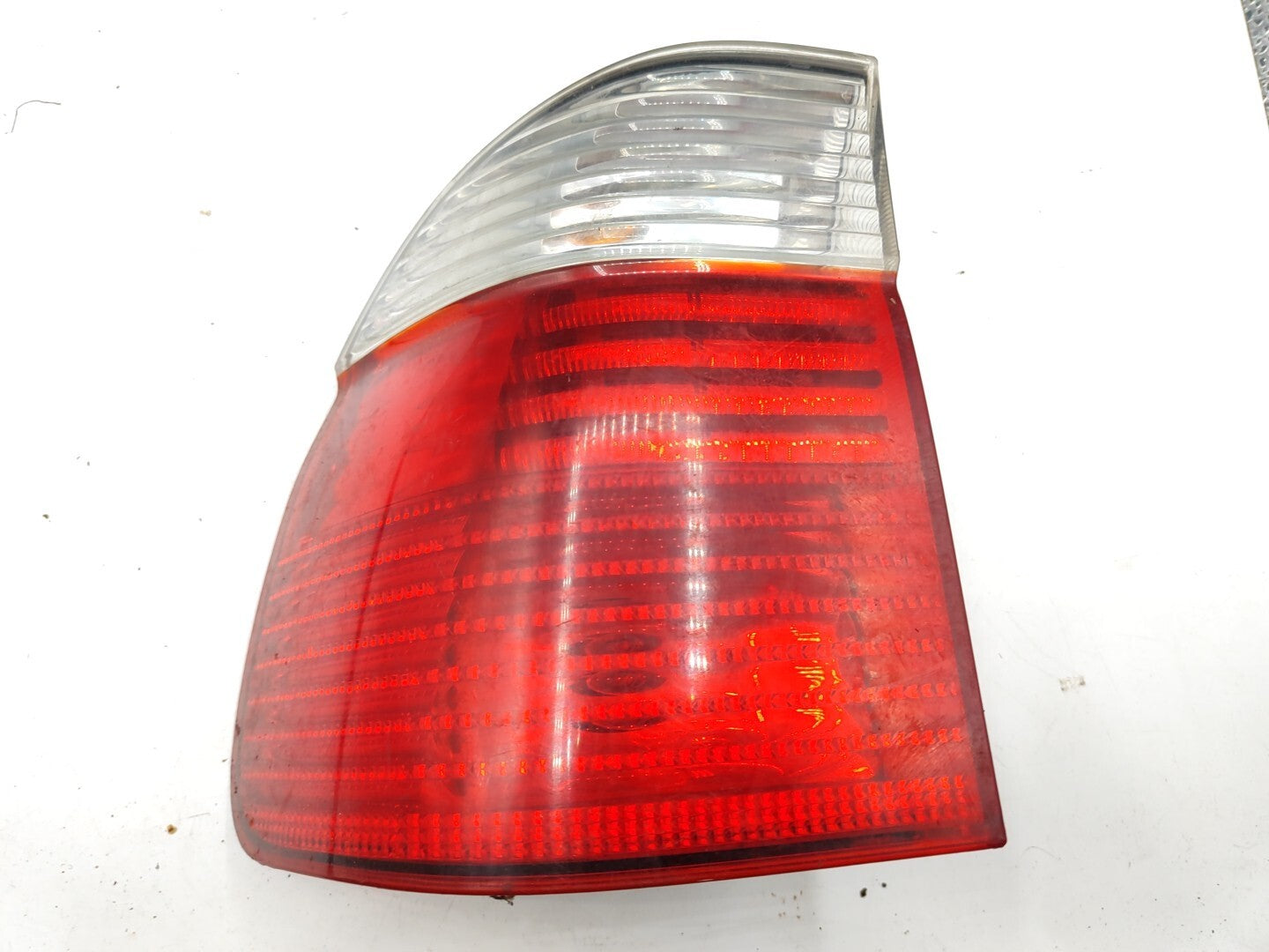 BMW 530 SERIES E39 3.0D 142kW 2002 LHD Rear Left Taillight 6902531