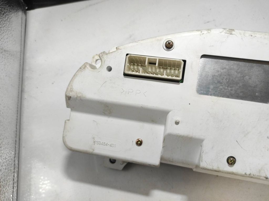 Saab 9-5 2.0T 110kW Petrol 2000 5042403 speedometer instrument cluster