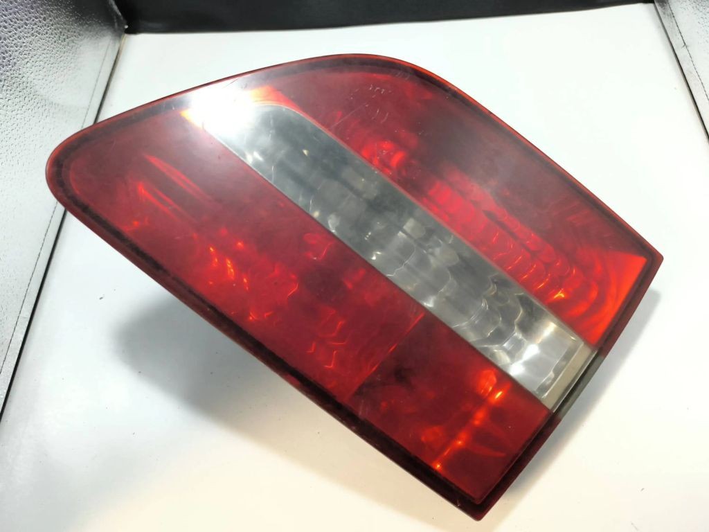 Fiat Stilo 2006 Right rear tail light lamp 51717942