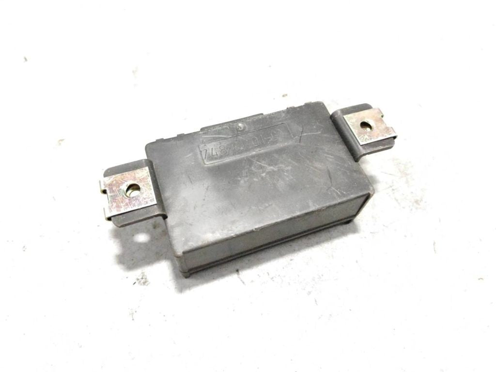 Audi A6 S6 C5 4B 1997 Alarm control unit module 4B0951173