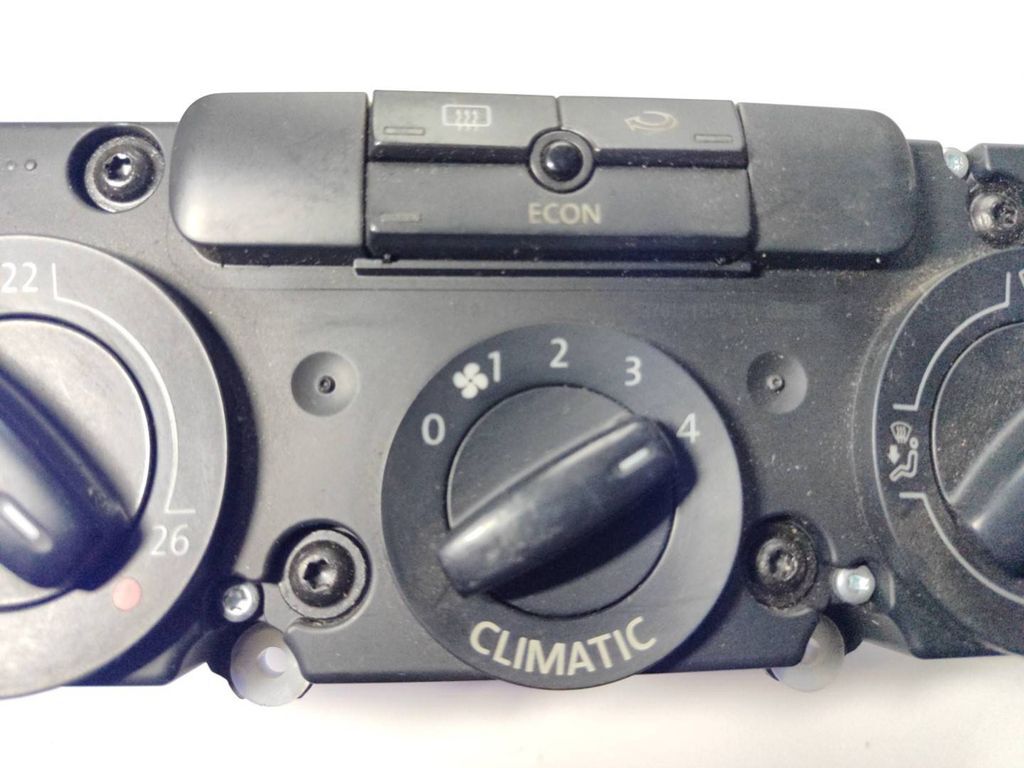 Volkswagen PASSAT B6 2006 Climate control unit module 3C2820045