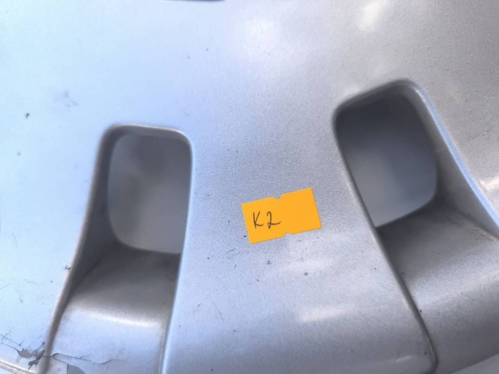 BMW 3 E46 2005 R15 wheel hub cap trim 36131094780