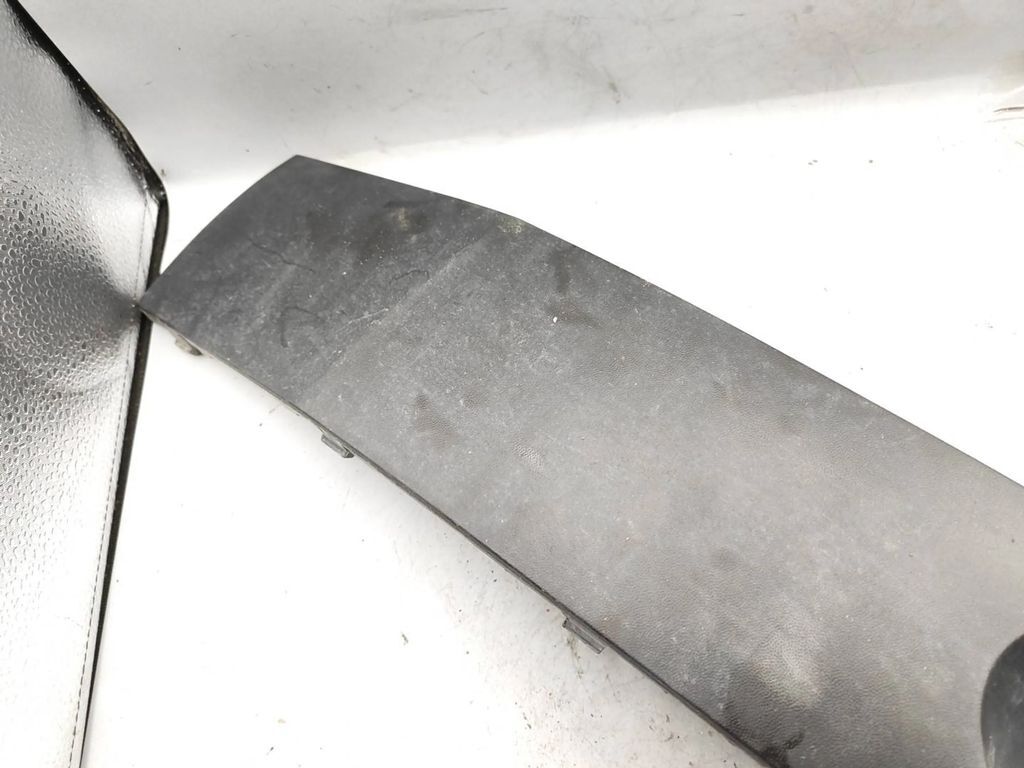 Volkswagen Transporter T5 2012 Front left bumper lower grill 7E0807489