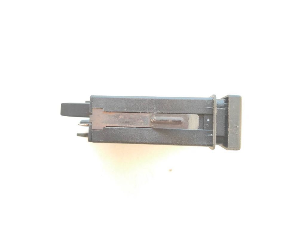 Audi A4 S4 B5 8D 1997 Windscreen window heater switch 4D0941503B
