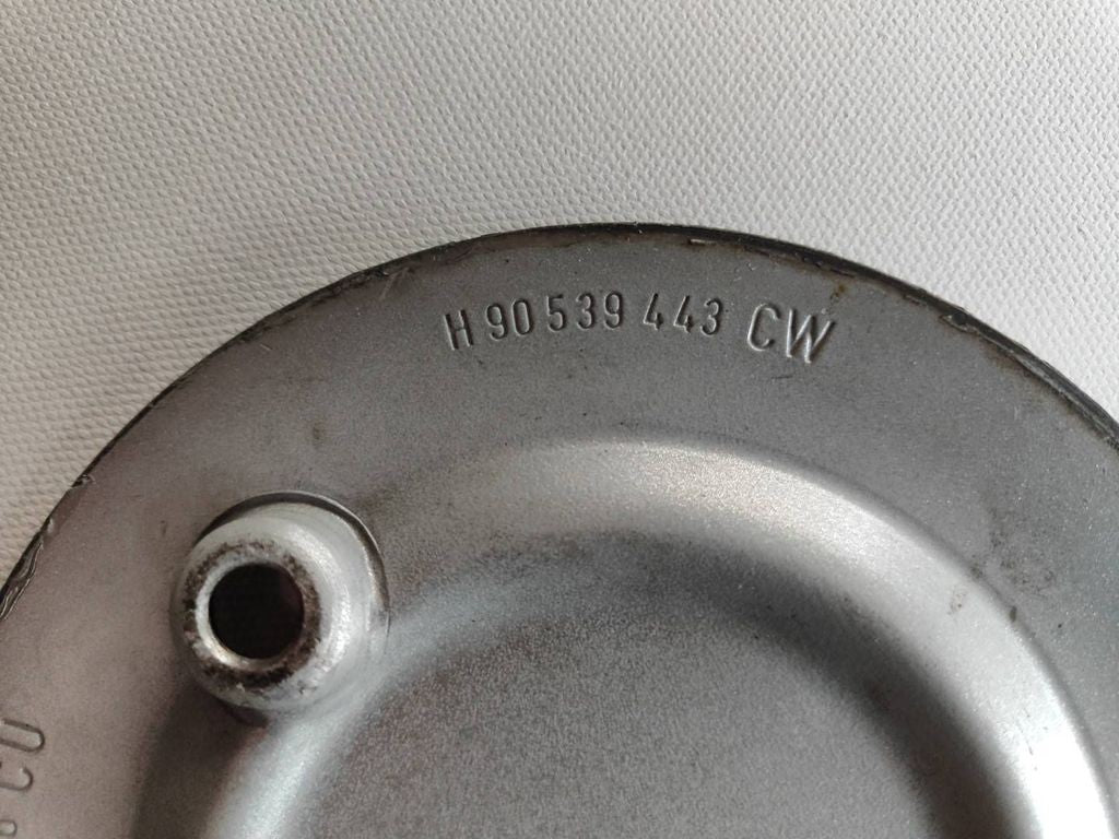 Opel Astra G 2000 Original wheel cap 90539443
