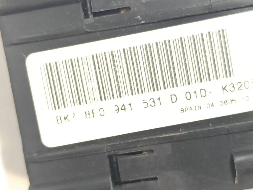 Audi A4 S4 B7 8E 8H 2005 Light switch 8E0941531D