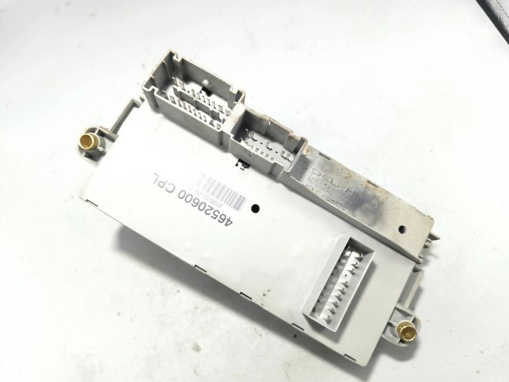 Fiat Punto 188 Petrol 1999 Fuse box module 46774358
