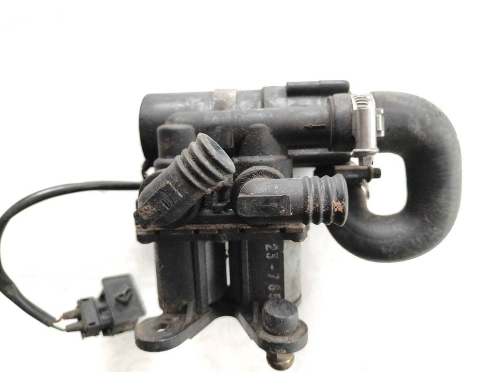 BMW 5 E34 1993 Water heater control valve 8391417