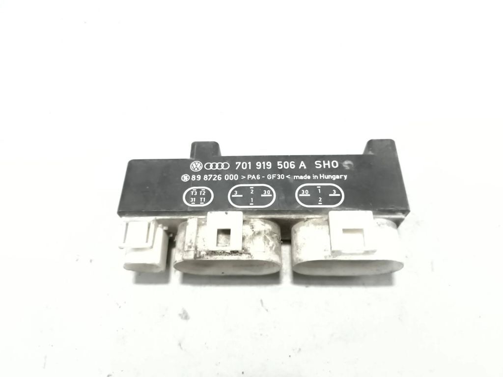 Volkswagen Sharan 1999 Diesel Coolant fan relay 701919506A