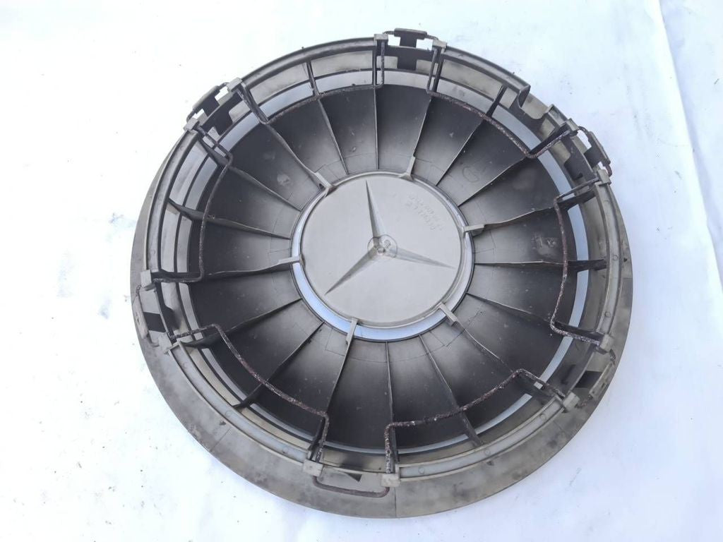 Mercedes-Benz E W124 1990 R15 wheel hub cap trim 1244010424