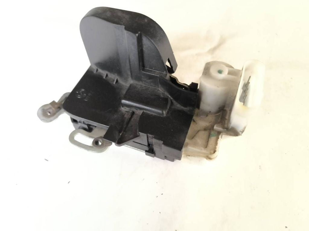 Alfa Romeo 147 1.9JTD Facelift 2005 LHD front right door lock