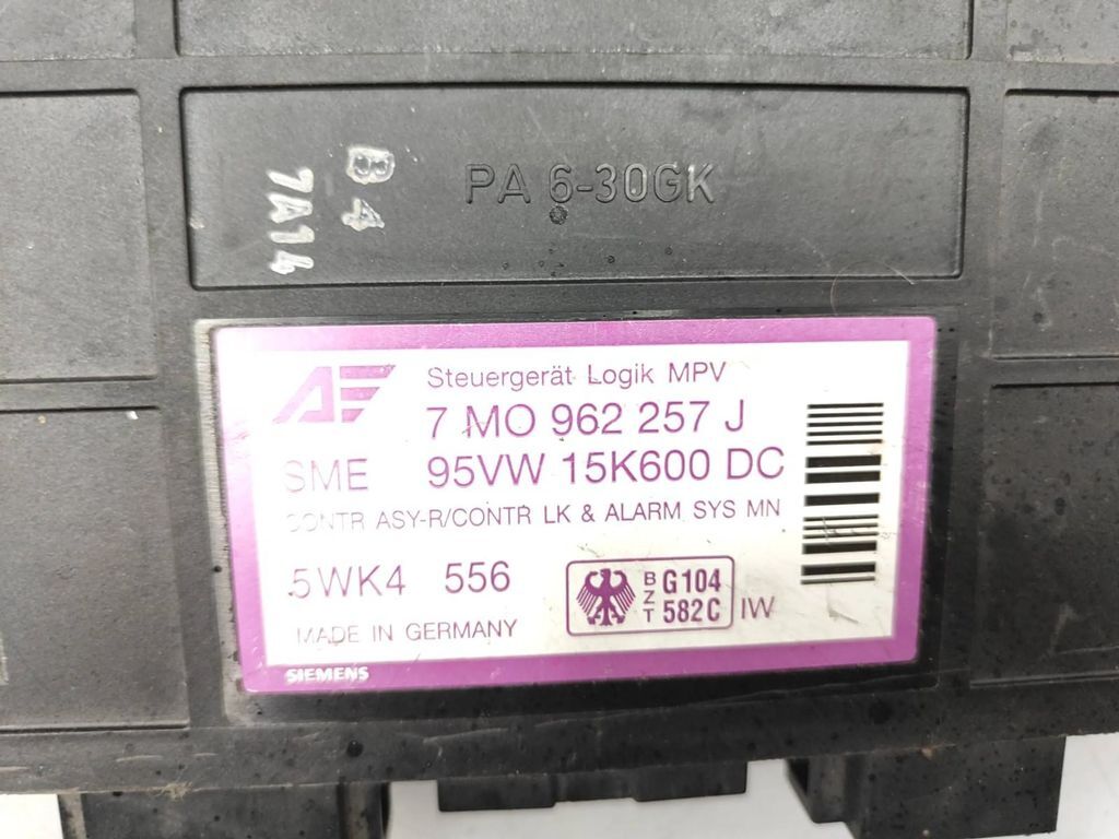 Volkswagen Sharan 1998 Comfort convenience body module ECU 7M0962257J