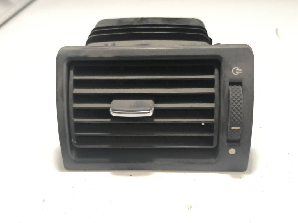 Ford Mondeo Mk III 2002 dash center air vent grill 4S71A018B09AAW