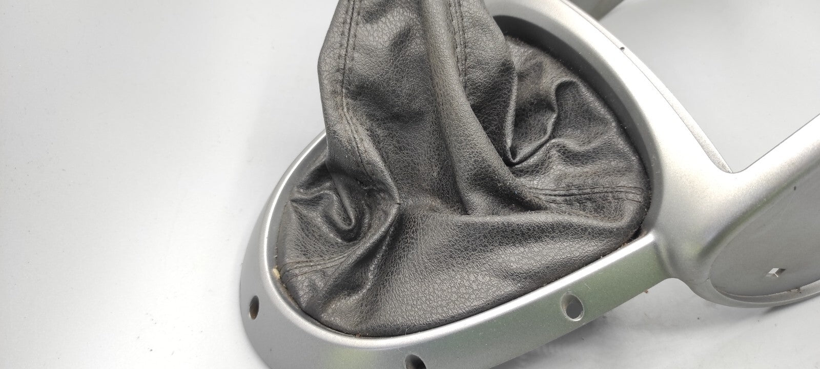 Alfa Romeo GT 1.9JTD 2007 Gear Selector Shifter Surround Trim Leather LS375401