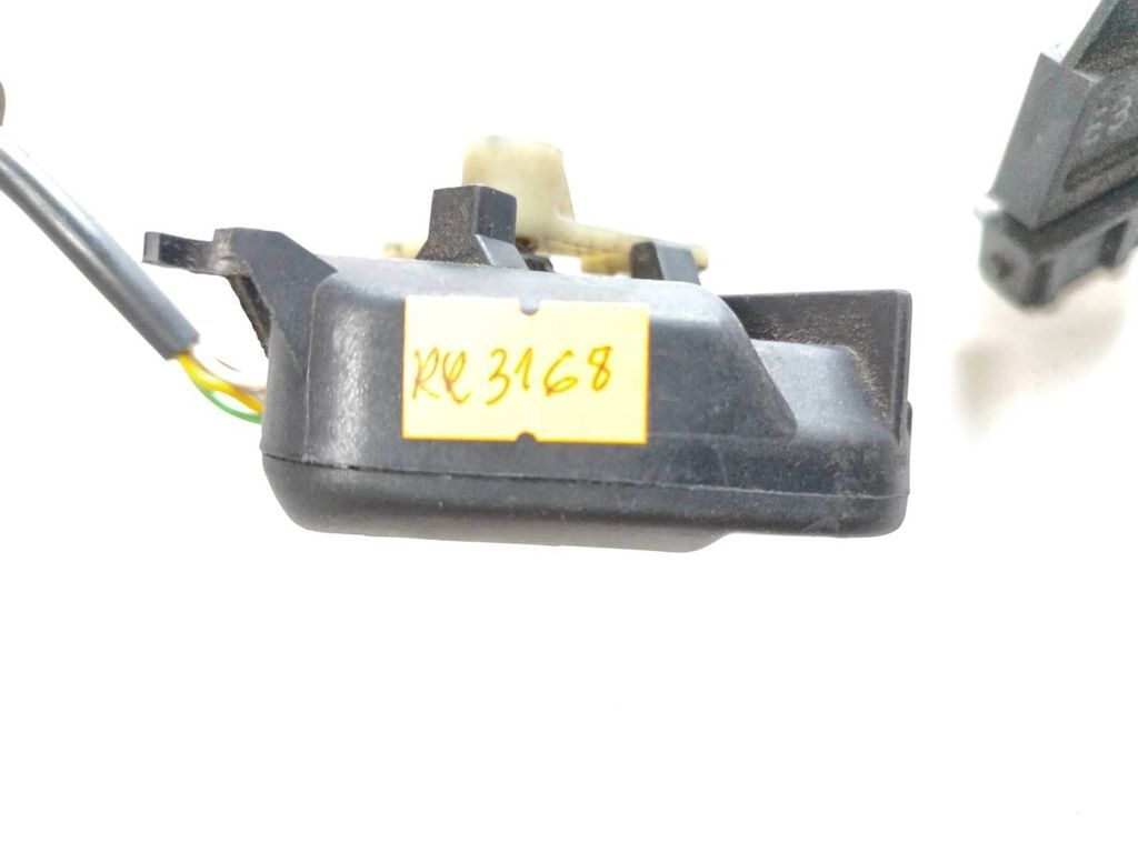 Audi A6 S6 C4 4A 1995 Air heater matrix flap actuator motor 443820511A
