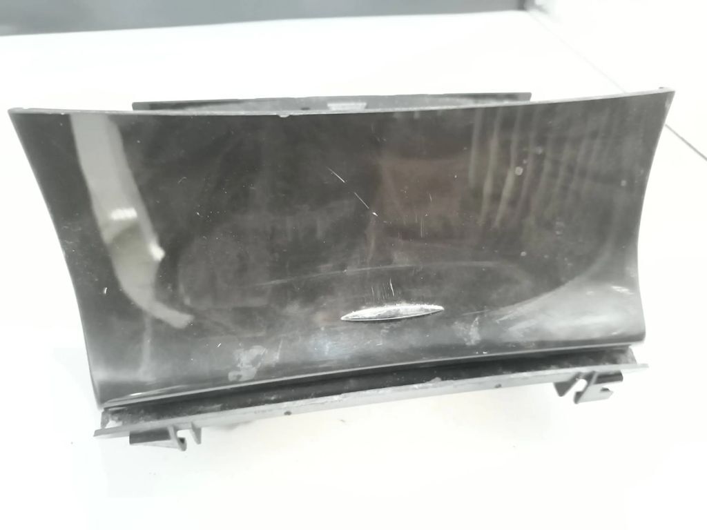 Mercedes-Benz E W211 2003 Front Panel Dash ashtray insert A2118101330