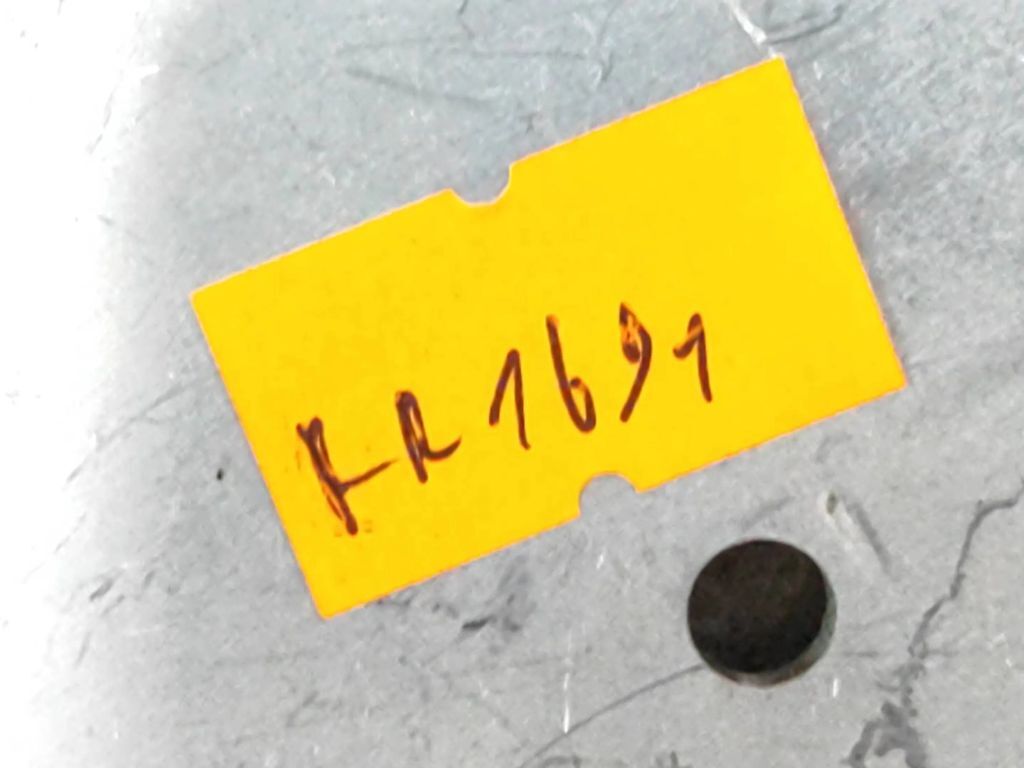 Audi A4 S4 B5 8D TDI 1998 ESP acceleration yaw rate sensor 0265005213