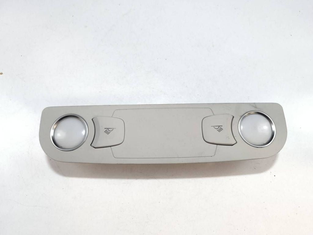 Audi A6 S6 C6 4F 2006 rear seat light 4L0947111B