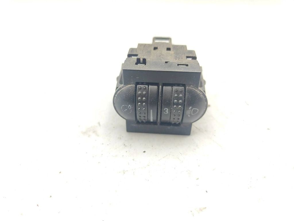 Volkswagen PASSAT B5 2000 Headlight level height control switch