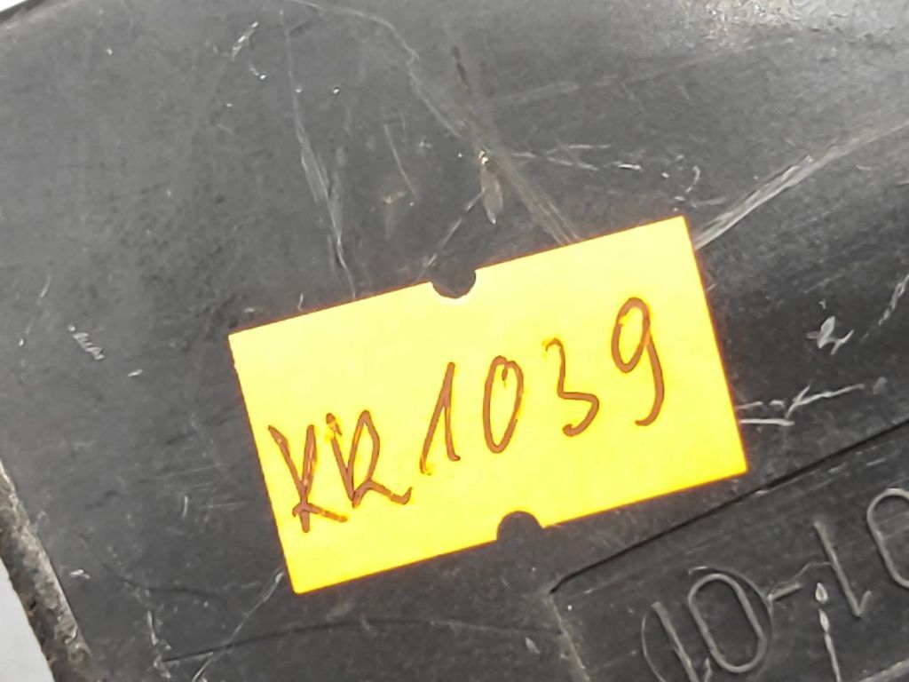 Audi A4 S4 B5 8D 1999 Alarm control unit module 4D0951173D