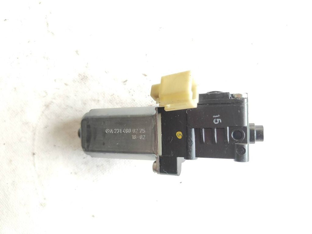 Mercedes-Benz C Class W205 2014 Steering column adjust motor A2314600225