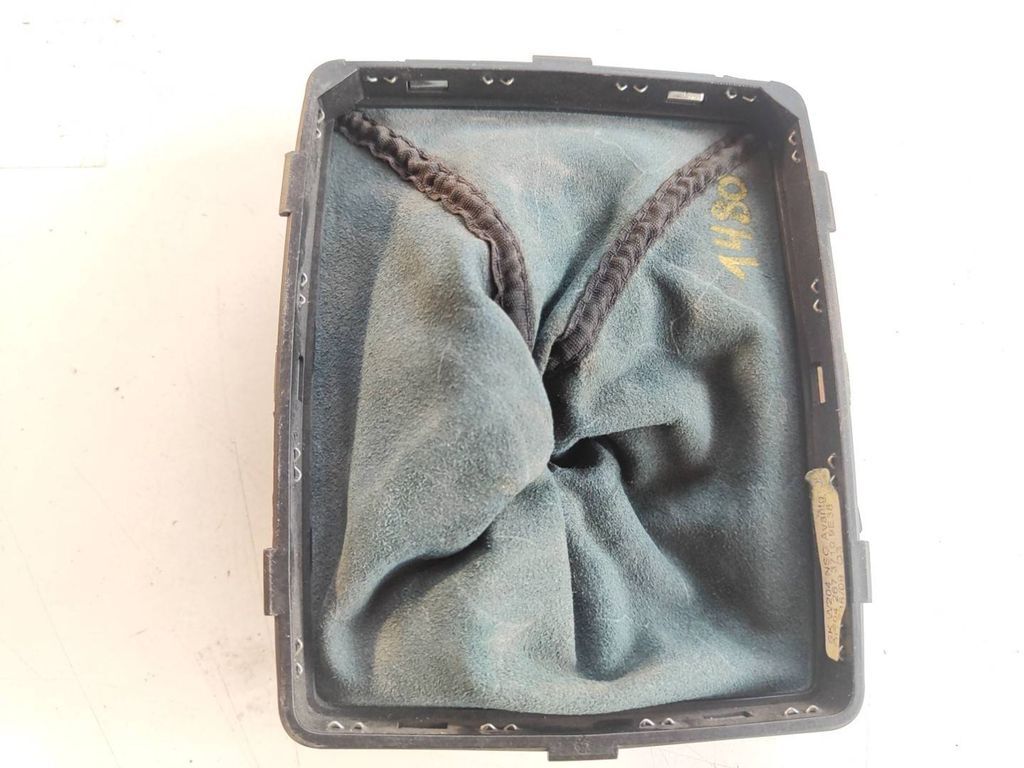 Mercedes-Benz C W204 2007 Gear lever shifter trim leather knob A2042673710