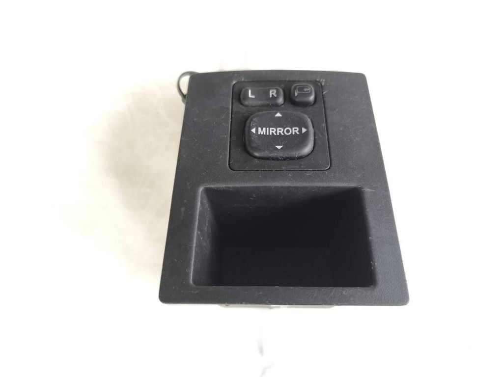 Toyota RAV 4 (XA30) 2008 Wing mirror switch 5892542020