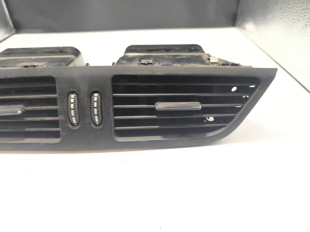 Mercedes-Benz CLS C219 2004 dash center air vent grill A2198300054