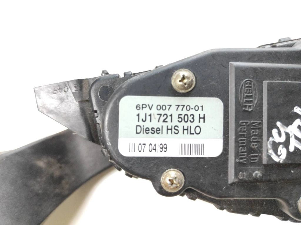 Volkswagen Golf IV MK4 1999 Diesel accelerator throttle pedal 1J1721503H
