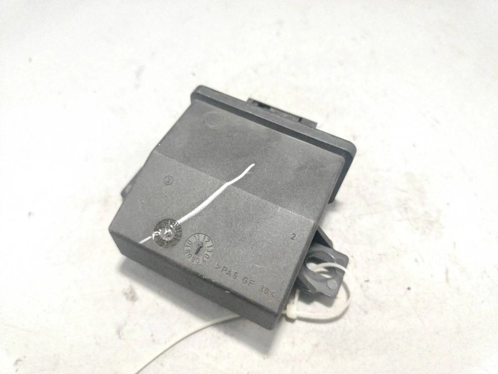 Peugeot 508 2.0HDI 2013 Light control module unit LCM 9803058280