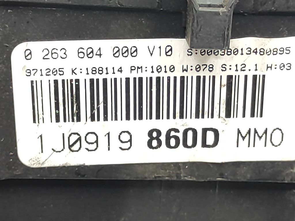 Volkswagen Golf IV 1998 LHD Petrol speedometer instrument cluster 1J0919860D