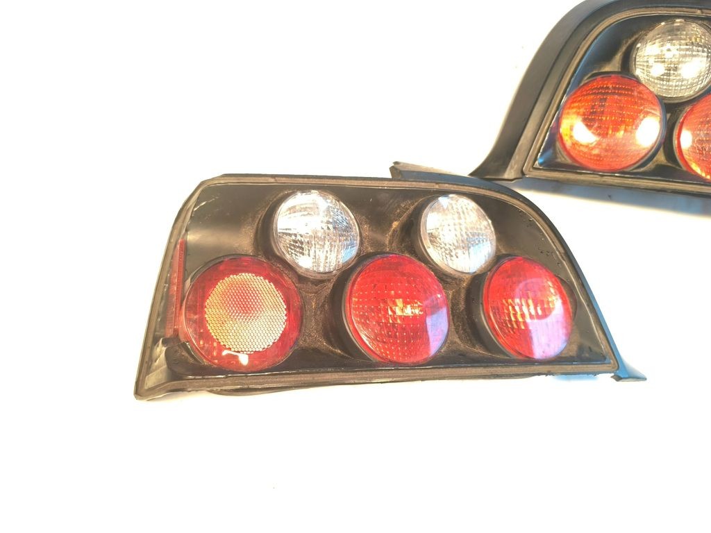 BMW 3 E36 1992 rear tail light lamp SK3711