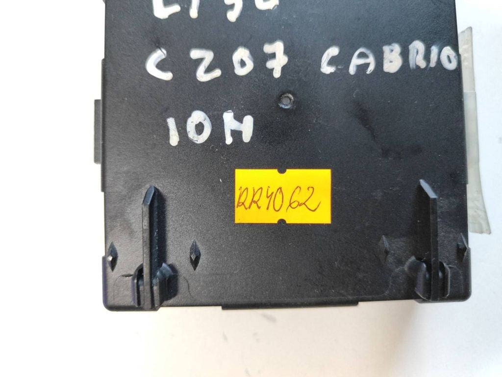 Mercedes-Benz E C207 W207 2012 door control unit module A2079002500