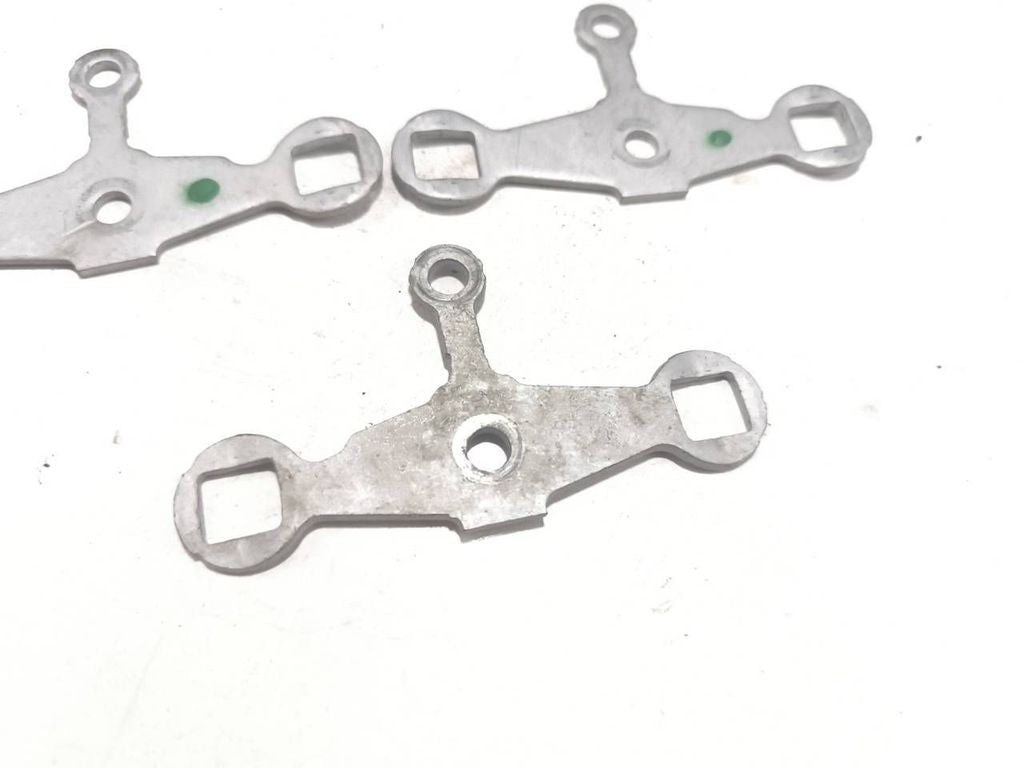 BMW M4 F82 F83 2017 S55 Engine fuel Injector clamp holder