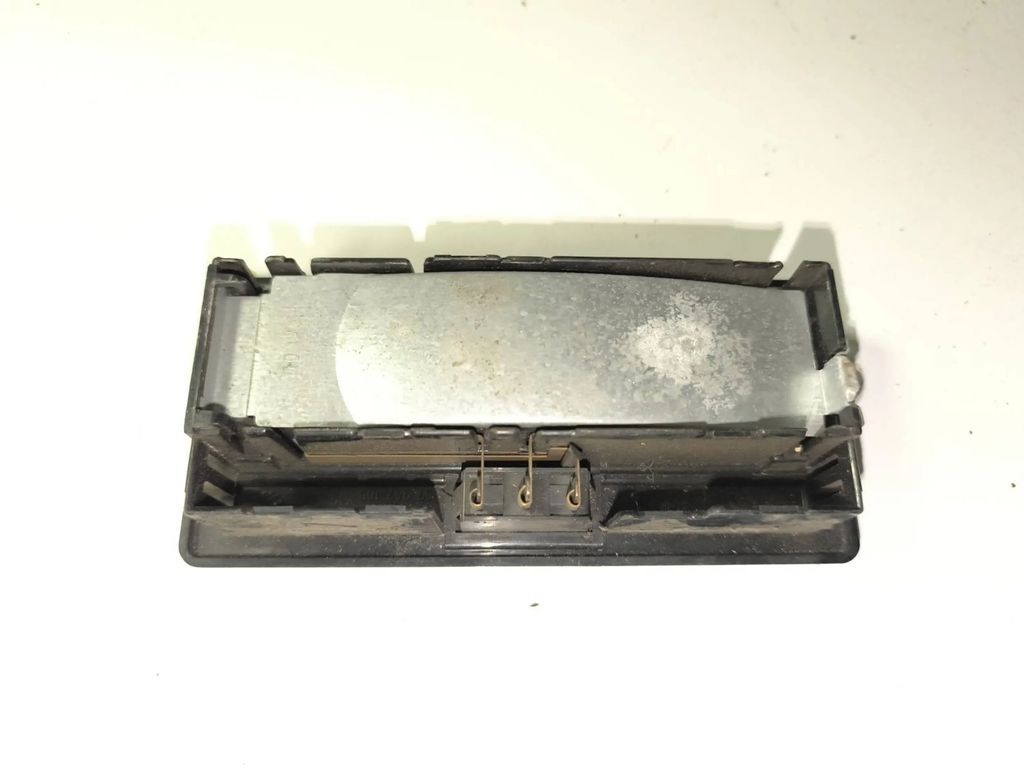 Ford Galaxy 1998 rear reading dome seat light 357947105