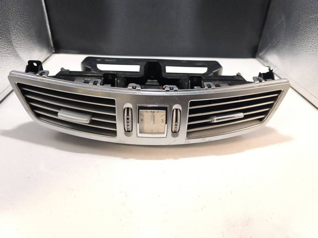 Mercedes-Benz S W221 2007 dashboard air vent grill trim A2218300154