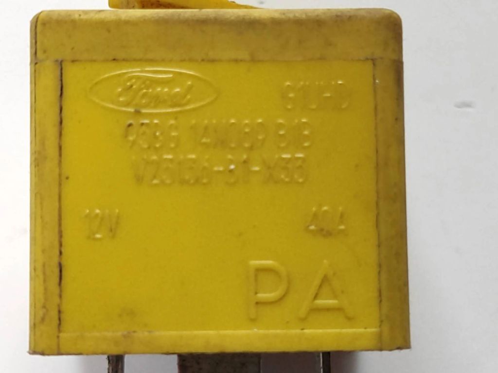Ford Mondeo MK II 1997 Relay 95BG14N089B1B