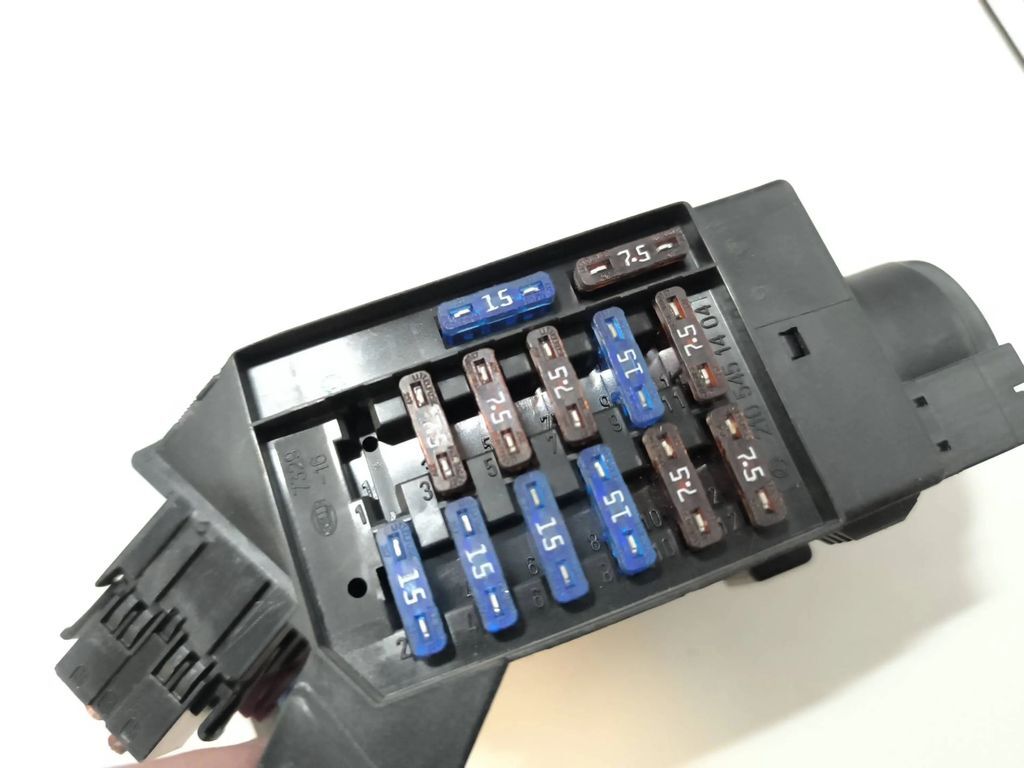 Mercedes-Benz E Class W210 1997 Light switch button 2105451404