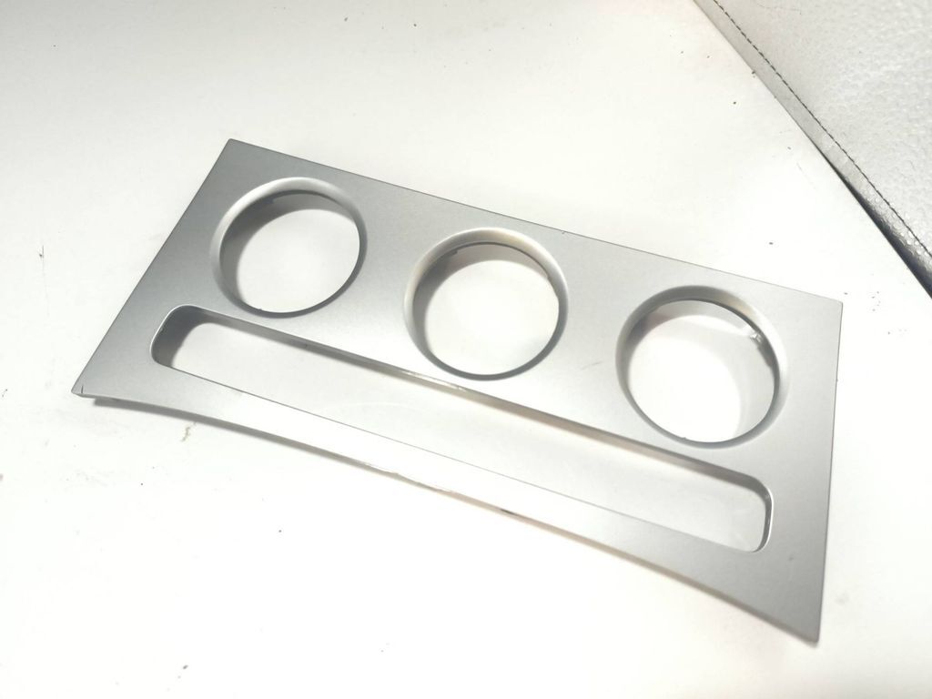 Volkswagen PASSAT B6 2008 AC heater control trim 3C0863100E